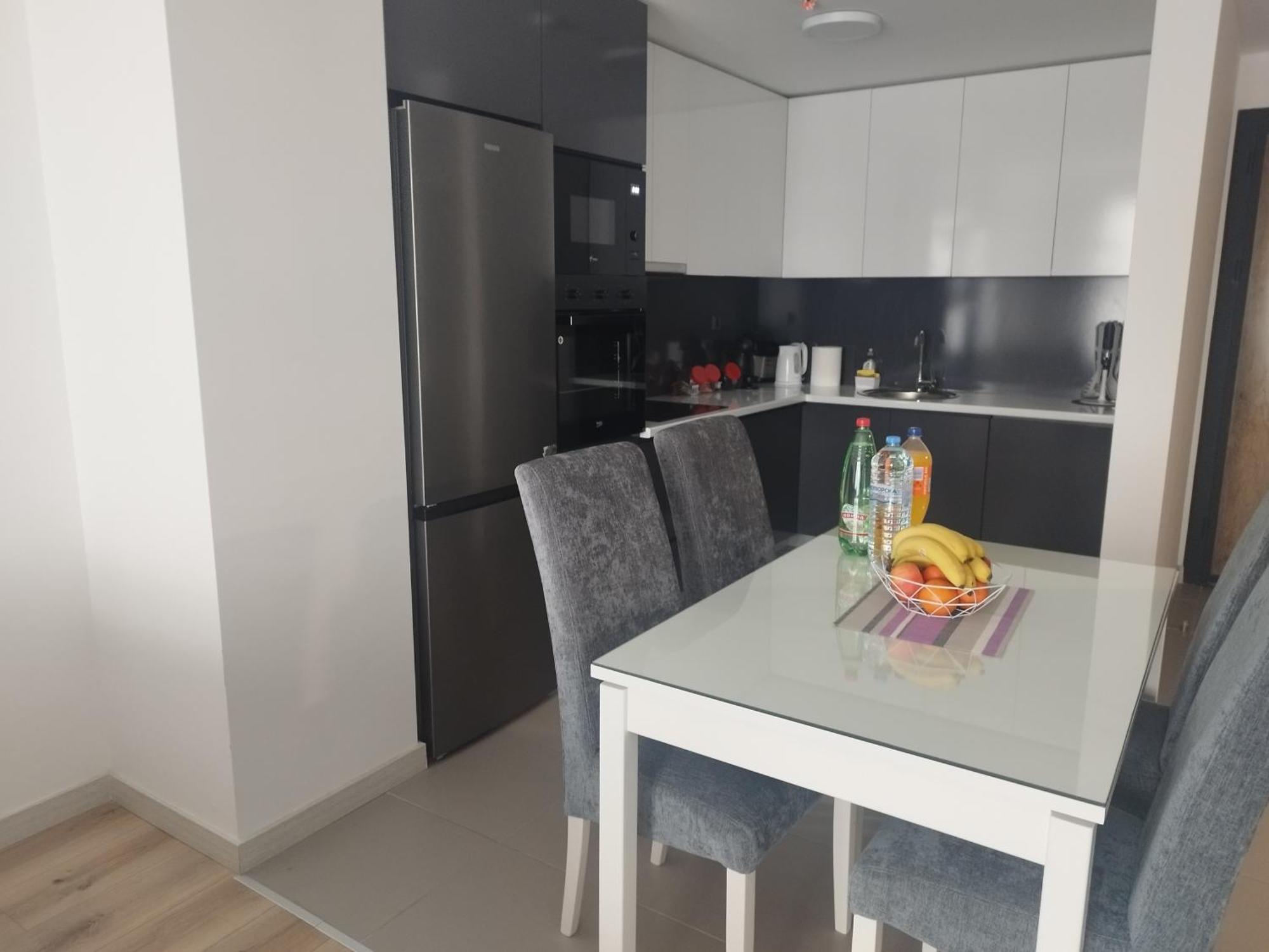 Skopje Sky City 19Th Floor Twin & 12Th Floor & 25Th & 33 Floor Apartments & With Pool & Spa & Gym & Parking Included In Price Kültér fotó