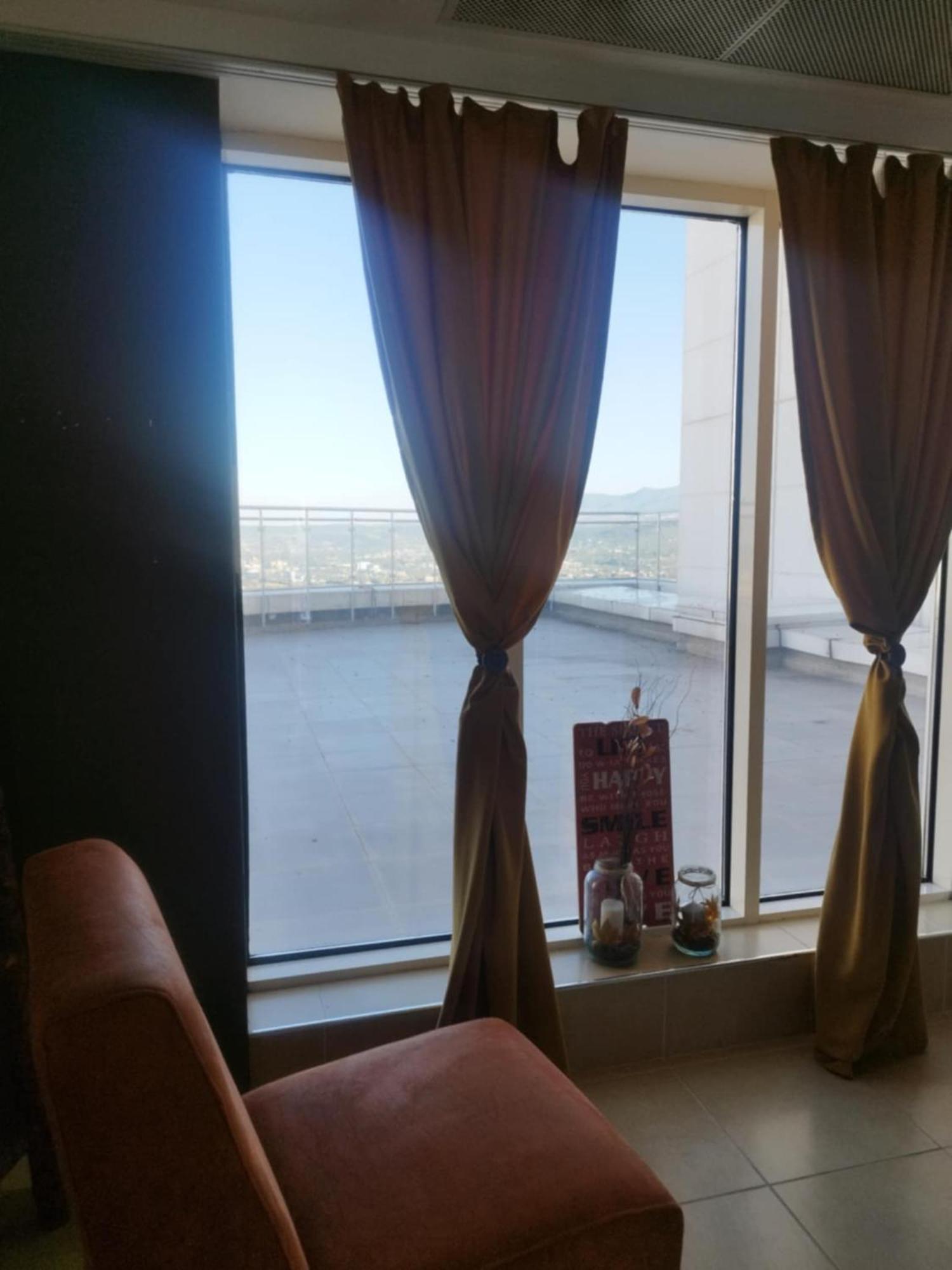 Skopje Sky City 19Th Floor Twin & 12Th Floor & 25Th & 33 Floor Apartments & With Pool & Spa & Gym & Parking Included In Price Kültér fotó